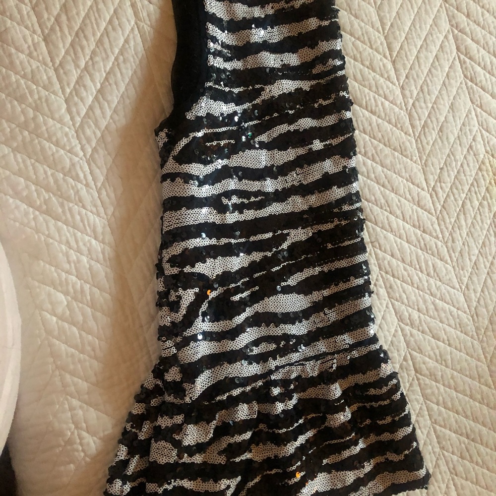 Sequined top - Picture 2 of 3